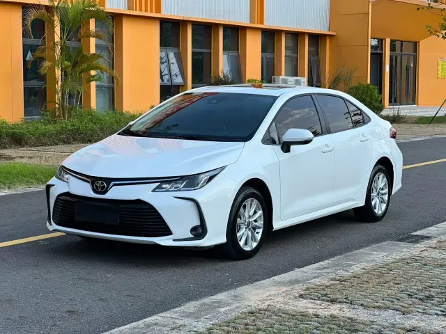 Toyota Corolla — Фото автомобиля 3