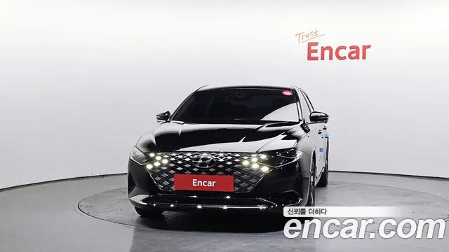 Hyundai Grandeur — Фото автомобиля 3