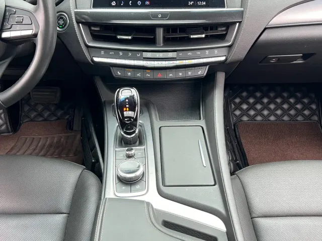 Cadillac CT5 — Фото автомобиля 11