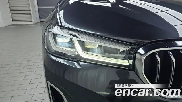 BMW 5-Series 5 серия (G30) 530i xDrive Luxury — Фото автомобиля 17