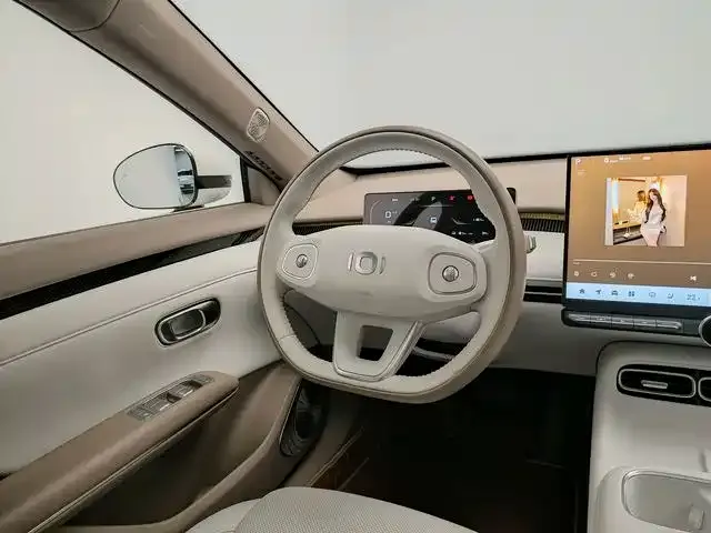 Changan Qiyuan A06 — Фото автомобиля 11