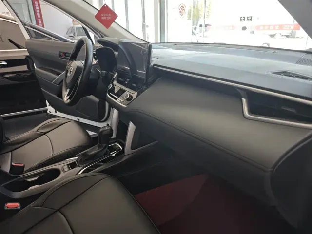 Toyota Frontlander — Фото автомобиля 12