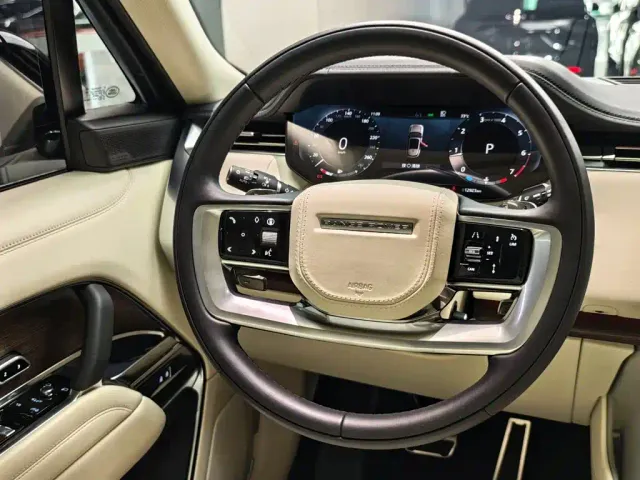 Land Rover Range Rover — Фото автомобиля 14