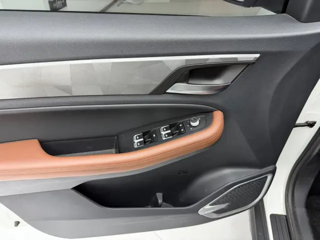 Geely Vision X6 — Фото автомобиля 11