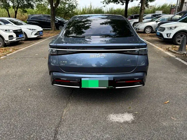 BYD Seal — Фото автомобиля 8