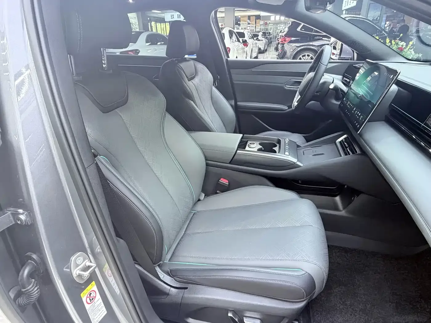 BYD Qin L 2025 EV 545KM Cloud Chariot Edition — Фото автомобиля 5