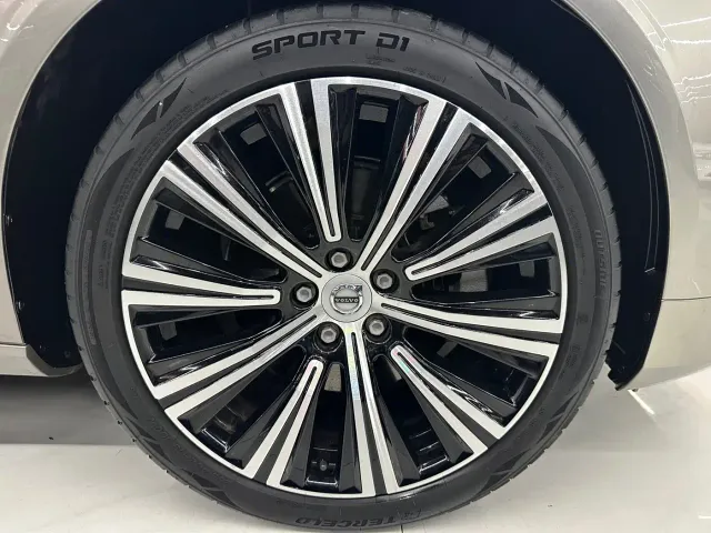 Volvo S90 — Фото автомобиля 13