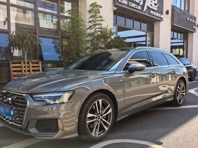 Фотография автомобиля — Audi A6