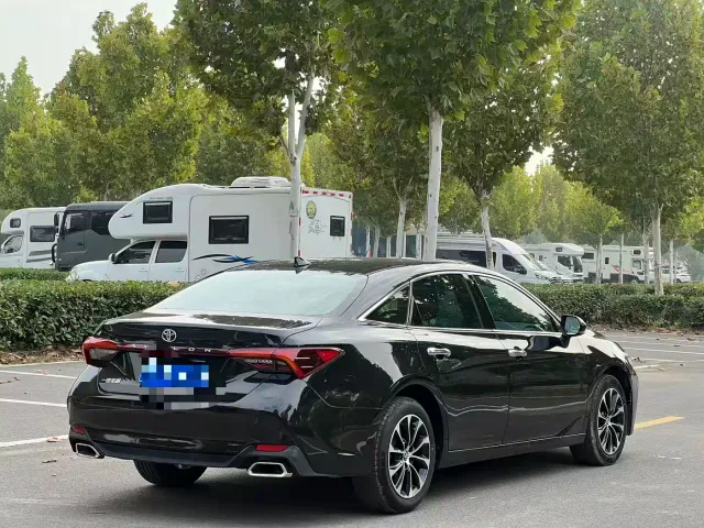 Toyota Avalon — Фото автомобиля 6