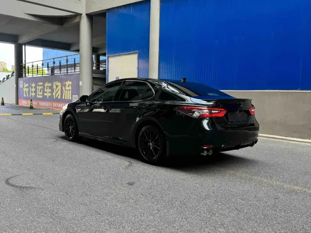 Toyota Camry — Фото автомобиля 4