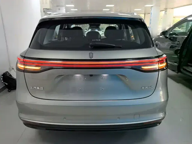 Shangjie SUV — Фото автомобиля 3