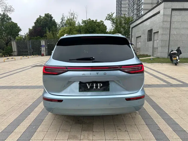 Aito M7 — Фото автомобиля 12