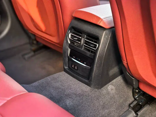 BMW i3 — Фото автомобиля 17