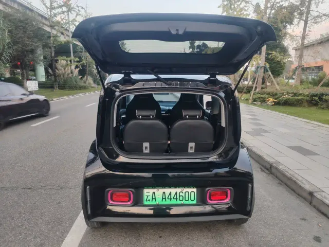 Baojun KiWi EV — Фото автомобиля 13