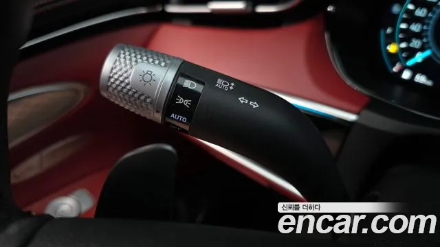 Genesis GV70 2.5T Бензин AWD — Фото автомобиля 29