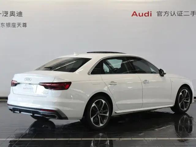Audi A4L — Фото автомобиля 5