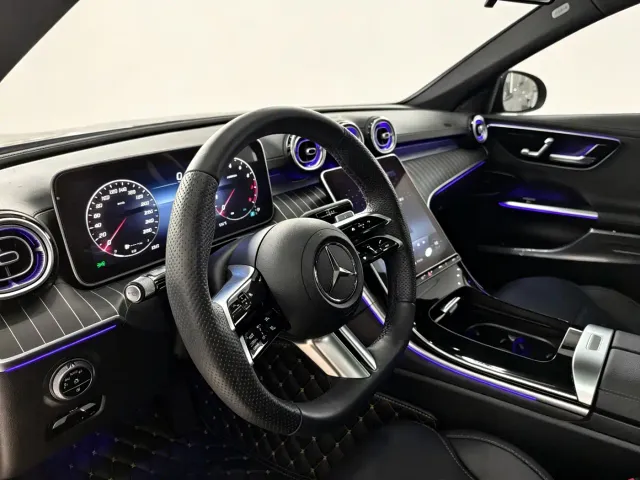 Mercedes-Benz C-Class — Фото автомобиля 8