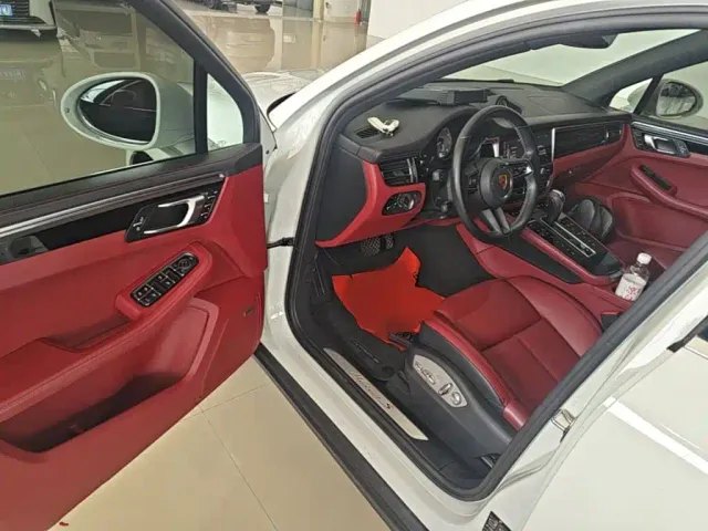 Porsche Macan — Фото автомобиля 15
