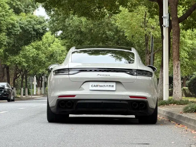 Porsche Panamera — Фото автомобиля 4