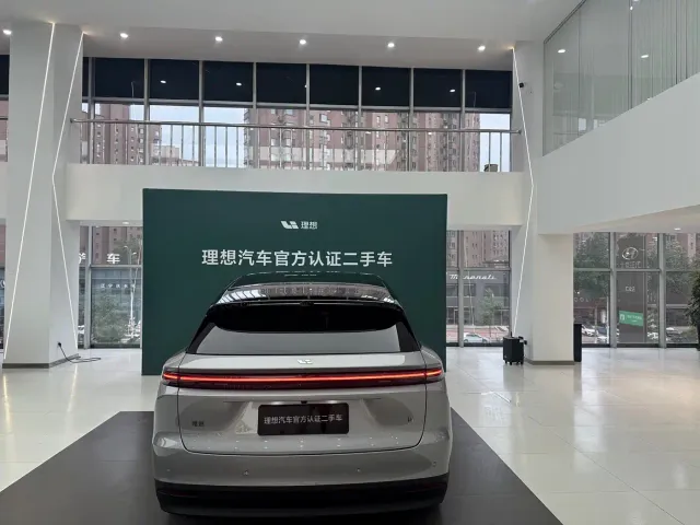 Li Auto i6 — Фото автомобиля 9