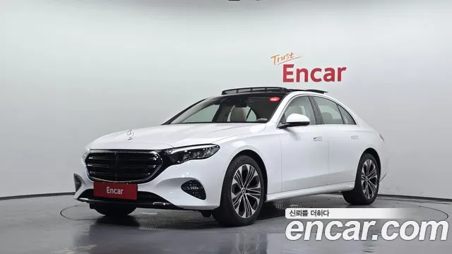 Фотография автомобиля — Mercedes-Benz E-Class