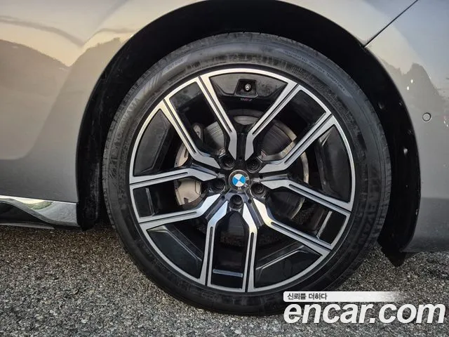 BMW 7 Series G70 — Фото автомобиля 5