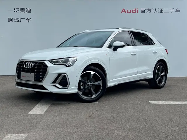Фотография автомобиля — Audi Q3