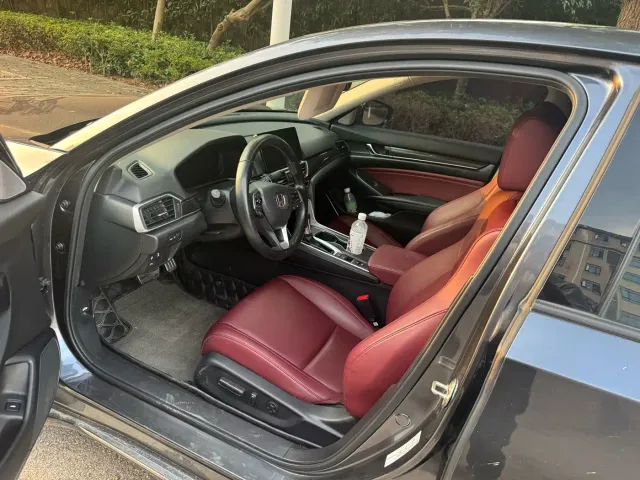 Honda Accord — Фото автомобиля 3