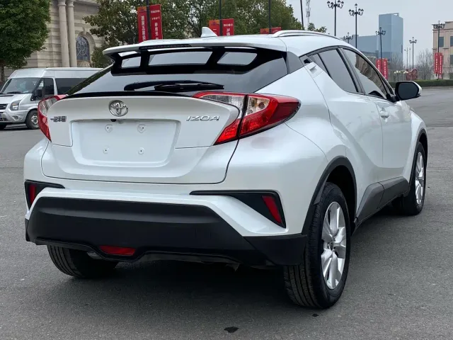 Toyota IZOA — Фото автомобиля 6