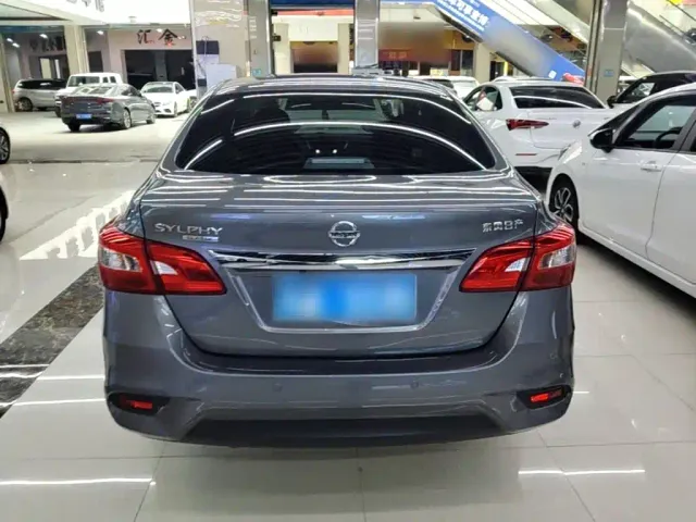 Nissan Sylphy — Фото автомобиля 5
