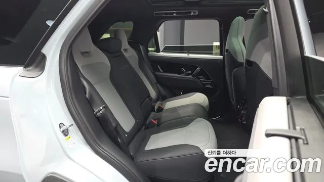 Land Rover Range Rover Sport Generation 3 — Фото автомобиля 12