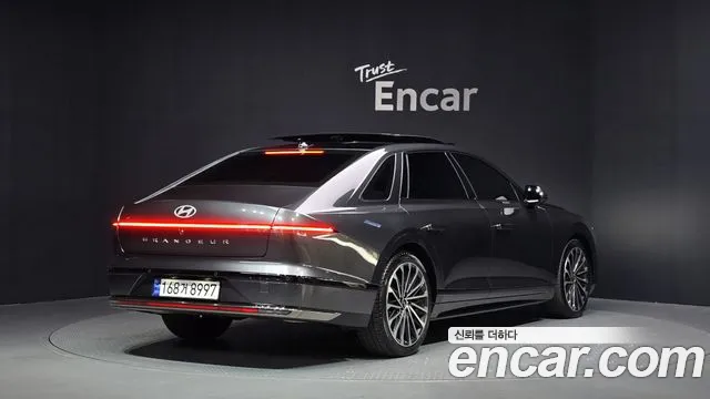Hyundai Grandeur Grandeur (GN7) 3.5 Бензин 4WD — Фото автомобиля 2