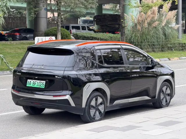 GAC Aion Y — Фото автомобиля 12