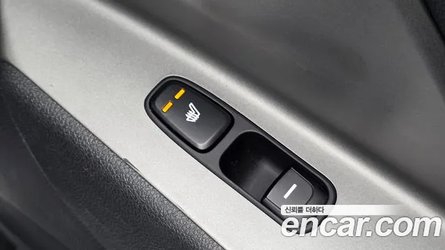 Kia Niro — Фото автомобиля 27