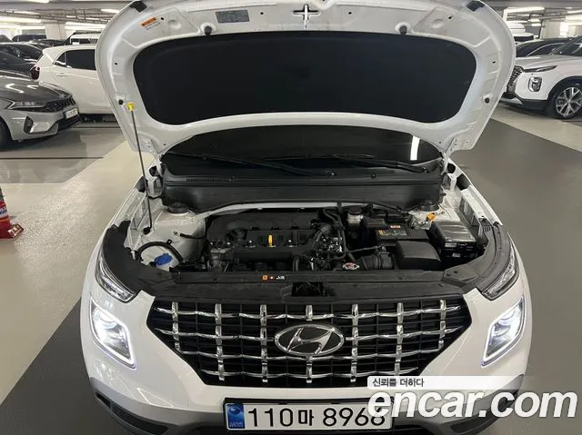 Hyundai Venue — Фото автомобиля 4