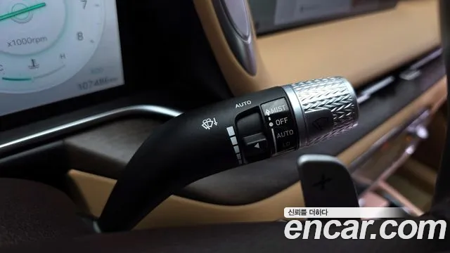 Genesis G90 Бензин 3.5 турбо AWD — Фото автомобиля 17
