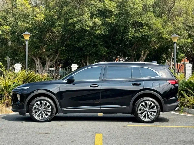 Buick Envision Plus — Фото автомобиля 9