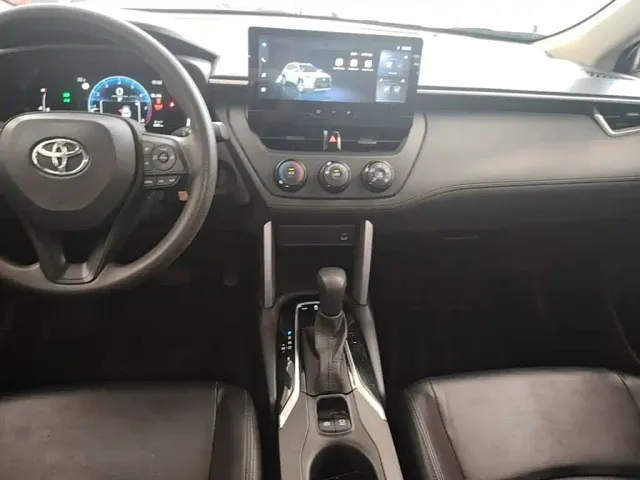Toyota Corolla Cross — Фото автомобиля 12