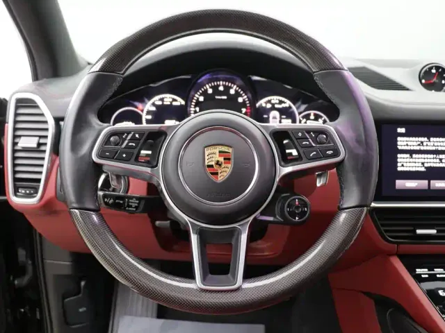 Porsche Cayenne — Фото автомобиля 15
