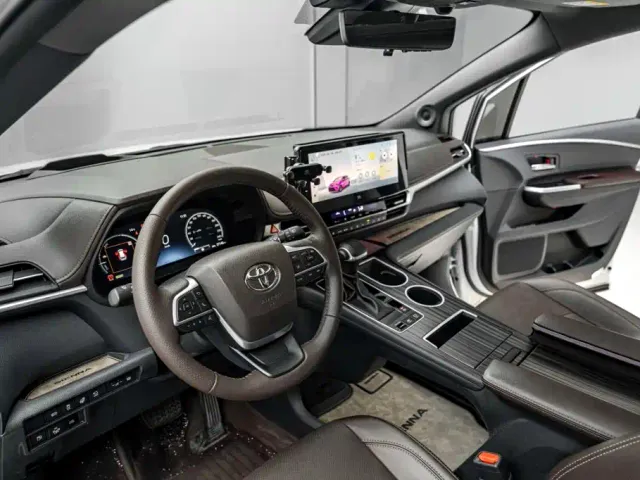 Toyota Granvia — Фото автомобиля 18