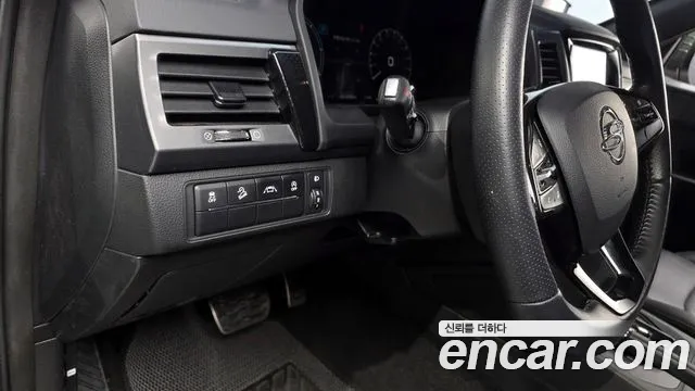 KG_Mobility_Ssangyong Rexton Новый Rexton Sport Khan Дизель 2.2 4WD — Фото автомобиля 17