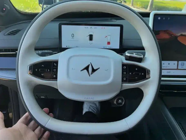 Dongfeng eπ 007 — Фото автомобиля 15
