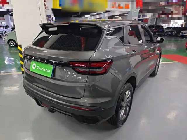 Geely Binyue — Фото автомобиля 6