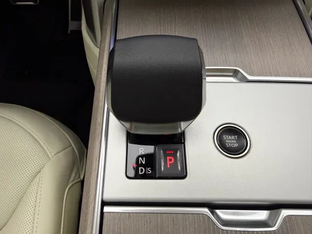 Land Rover Range Rover — Фото автомобиля 16