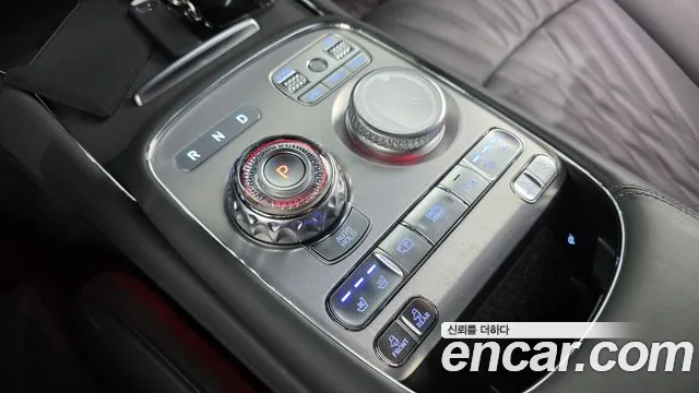 Genesis G90 — Фото автомобиля 9