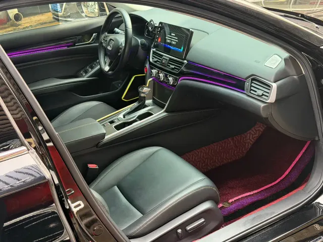 Honda Accord — Фото автомобиля 6