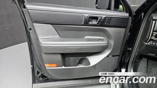 Hyundai Santafe Santa Fe (MX5) Бензин 2.5T 4WD — Фото автомобиля 24