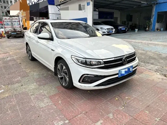 Volkswagen Bora — Фото автомобиля 3