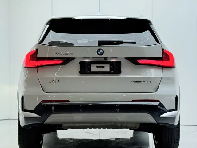 BMW X1 — Фото автомобиля 15