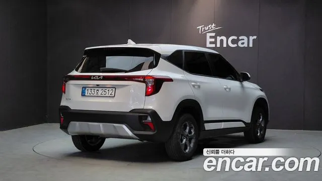 Kia Seltos Бензин 1.6 турбо 2WD — Фото автомобиля 2